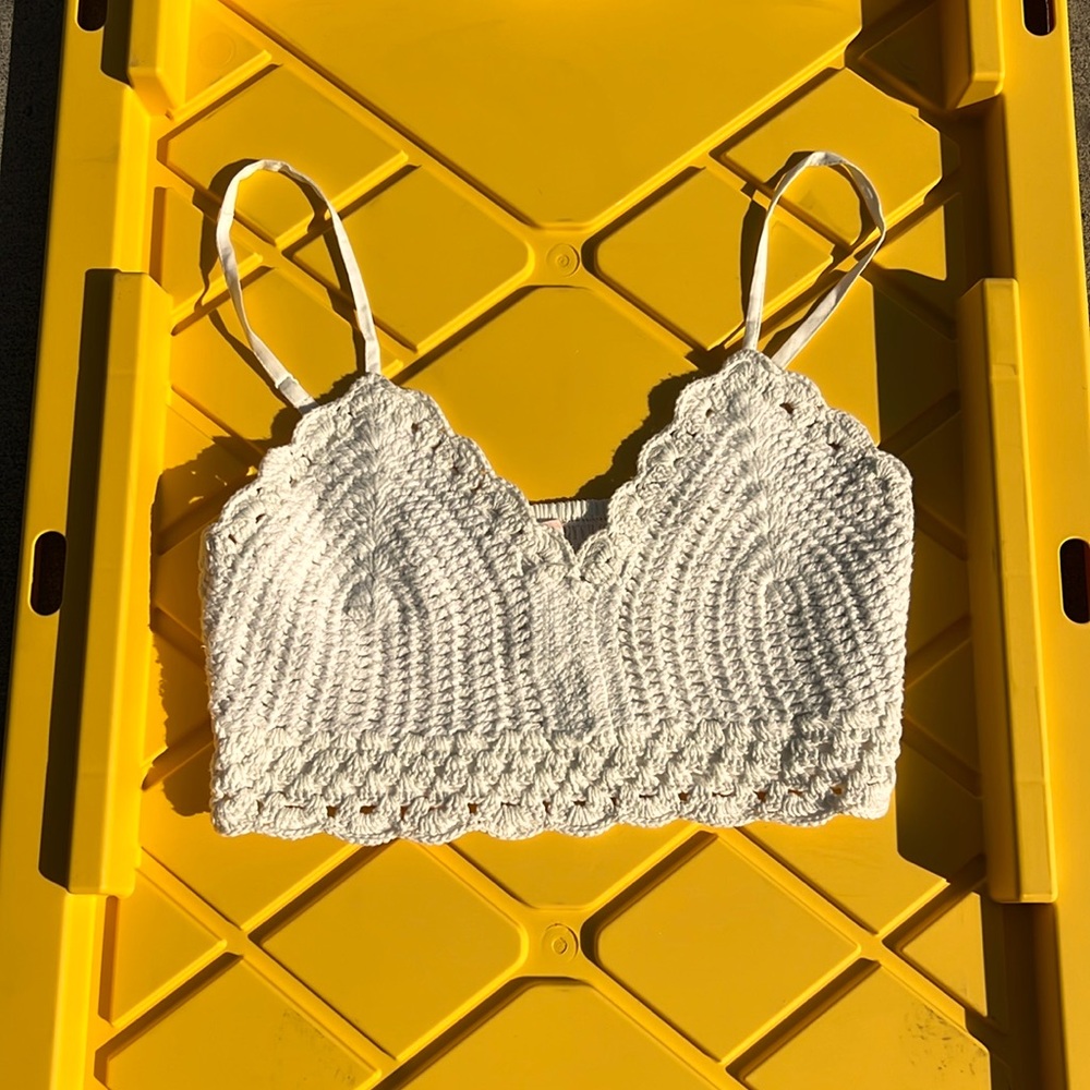 White crop top